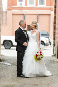 bride and groom portrait wedding photography in circleville ohio