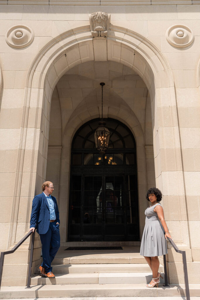 cutest engagement photos at the columbus art museum by sam and grace photography